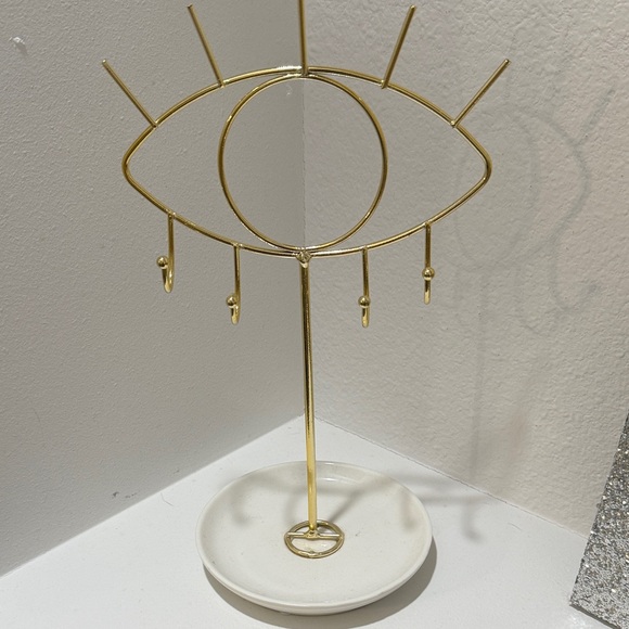 Gold Eye-Shaped Jewelry Holder - Picture 1 of 1